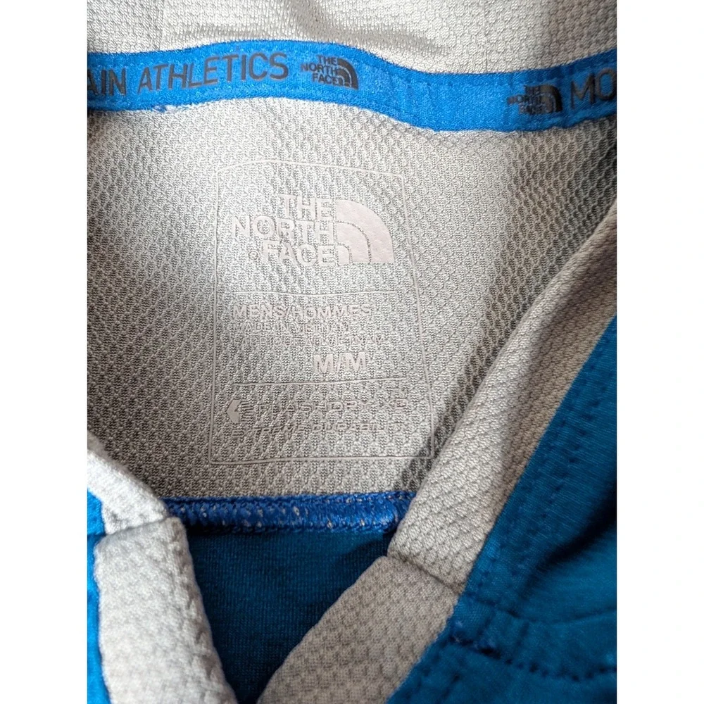 The North Face Mountain Athletics Blue FlashDry-XD Pullover Hoodie Mens M